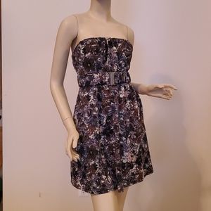 Strapless dress with belt